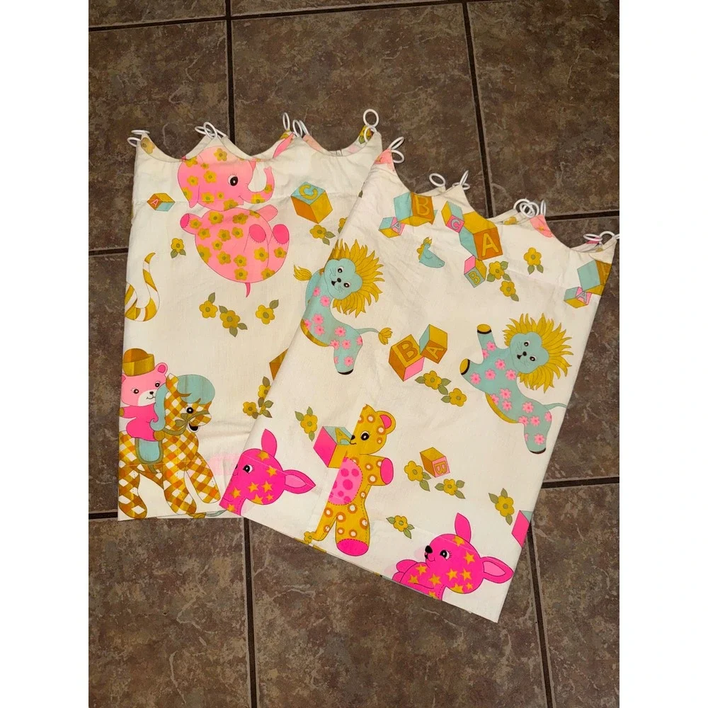 Vintage Nursery Curtains Circus Animal ABC Blocks Neon Pink Yellow Scalloped 2pc